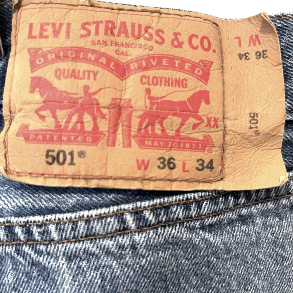 Levi's 501 Jeans 36x33.5 Straight Leg Button Fly Broken-In Fade 2010s‎ Classic